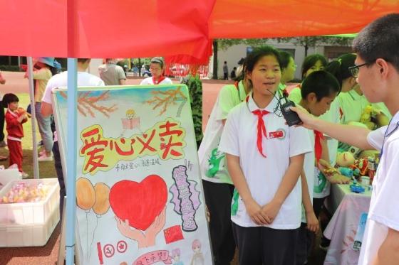 究竟该如何定义“发展中国家”？西方国家为何急于让中国变成发达国家呢？游戏画面