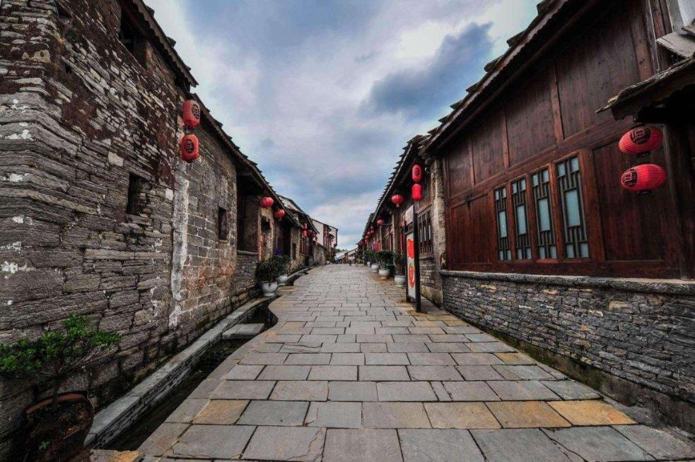 央视龙年春晚第三次大联排,粉丝:赶紧放假让我回去看春晚